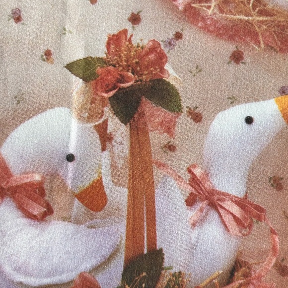 4/$50 simplicity 7360 Decorative Goose Wall Hanging and Basket Set - Picture 3 of 5